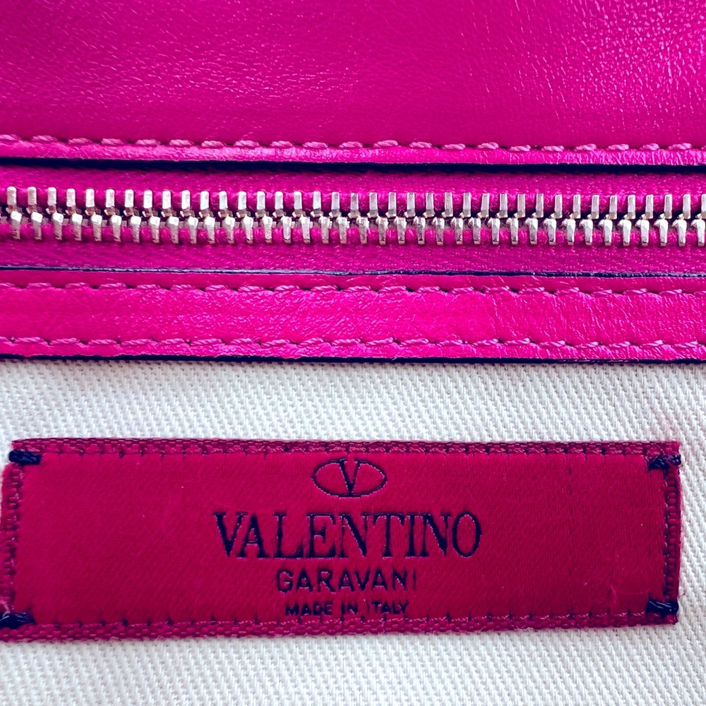VALENTINO
Roman-Stud Leather Shoulder/Crossbody Bag. - Picture 8 of 9